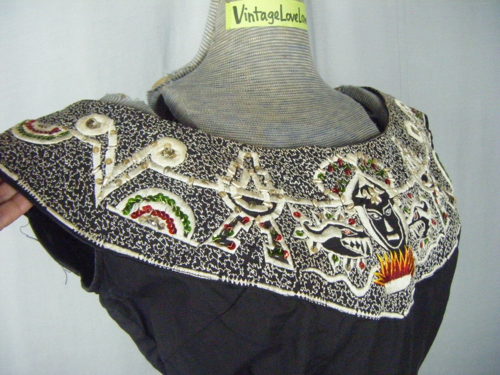 LAB-MEX Vtg 50s Black White Mayan Masks Top & Full Circle Skirt-Bust 39/Waist 28