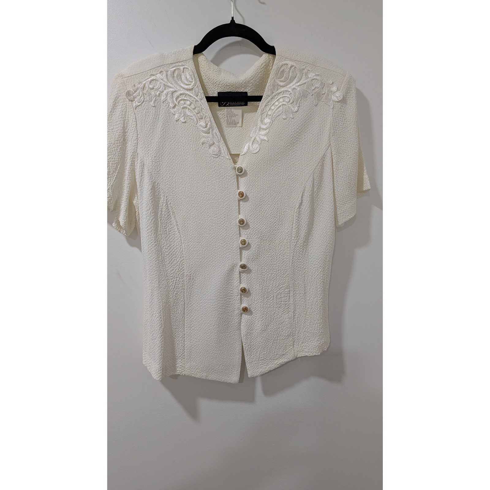 Vintage Alexis Fashions Cream Crinkle Embroidered Jacket Shorts Set Size 11/12