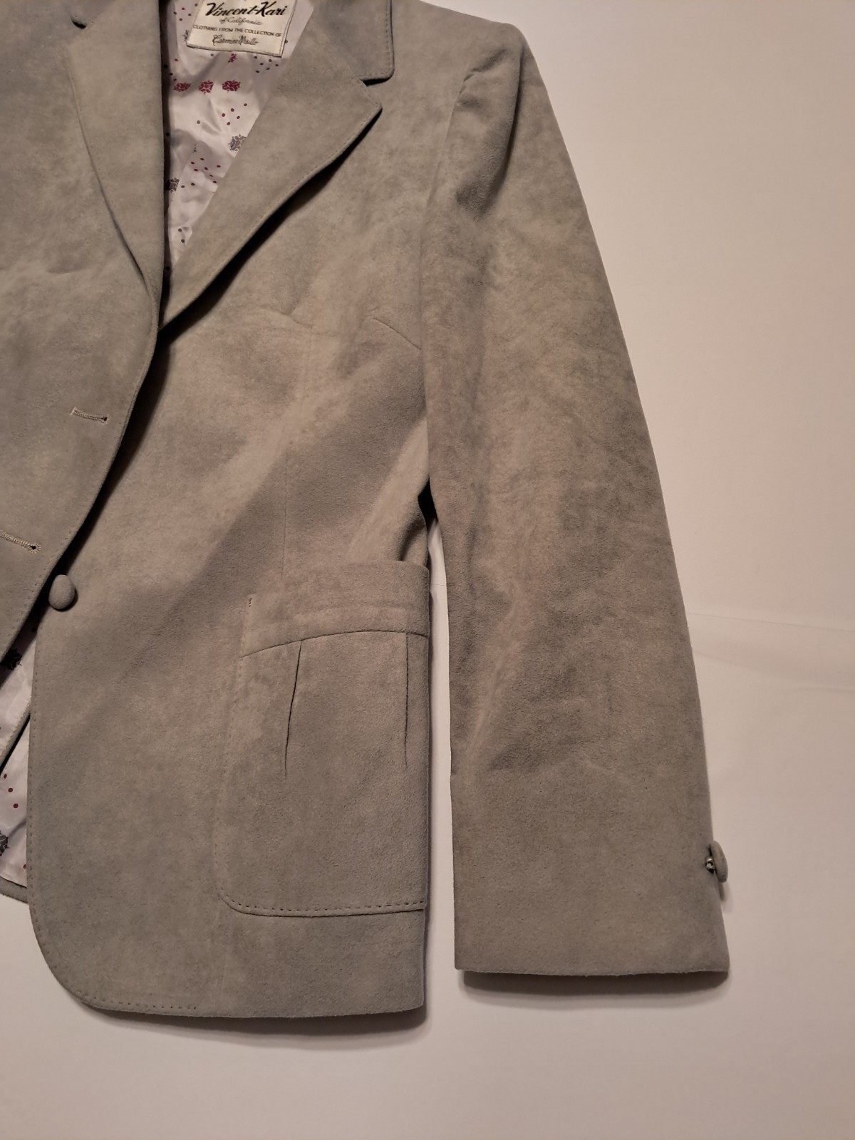 Vintage Vincent-Kari of California Women’s Grey Ultra Suede jacket