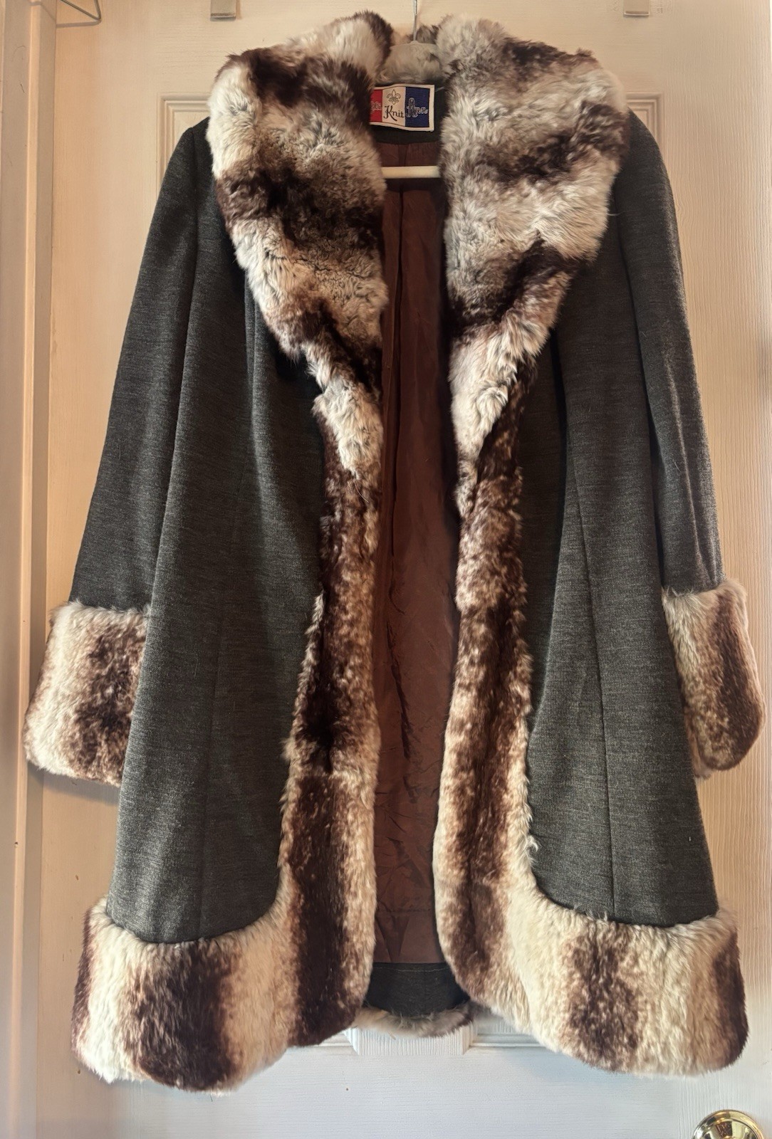 Lilli Ann Gray Wool Chinchilla Trim 1960s Coat. Size S