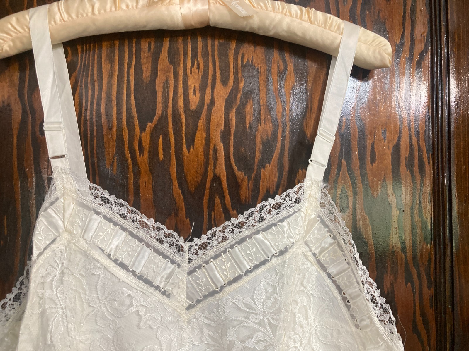 Vintage Loomcraft Full Slip Dress Women’s Sz 36 Ivory Lace Detail Adj Straps