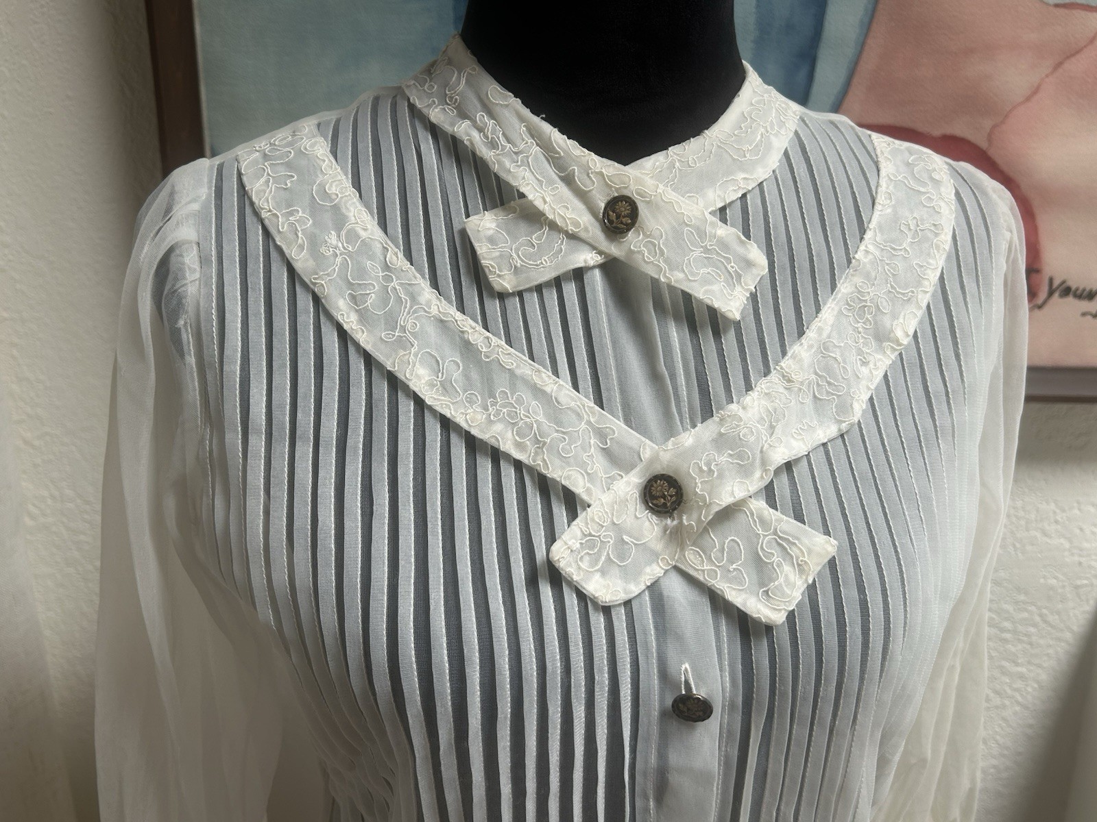 Vtg White Sheer Nylon Prairie Victorian Country Revival Floral Buttons Sz S