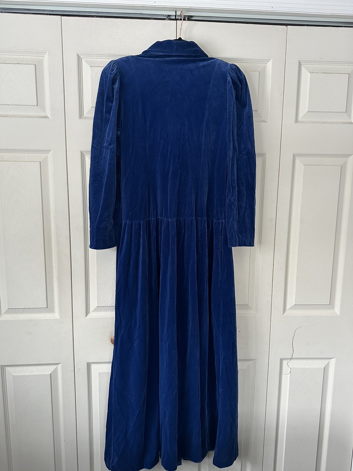 Vintage Miss Elaine Long Blue Velvet Bathrobe Double Button Very Regal- POCKETS