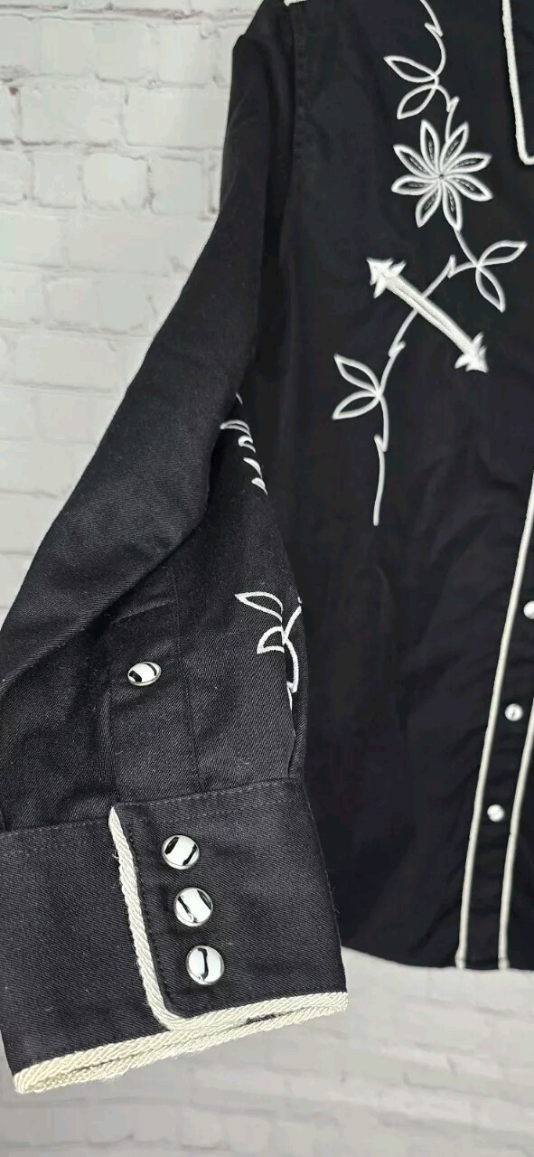 Panhandle Slim Western Pearl Snap Embroidery Black Shirt Rodeo Women Sz L USA