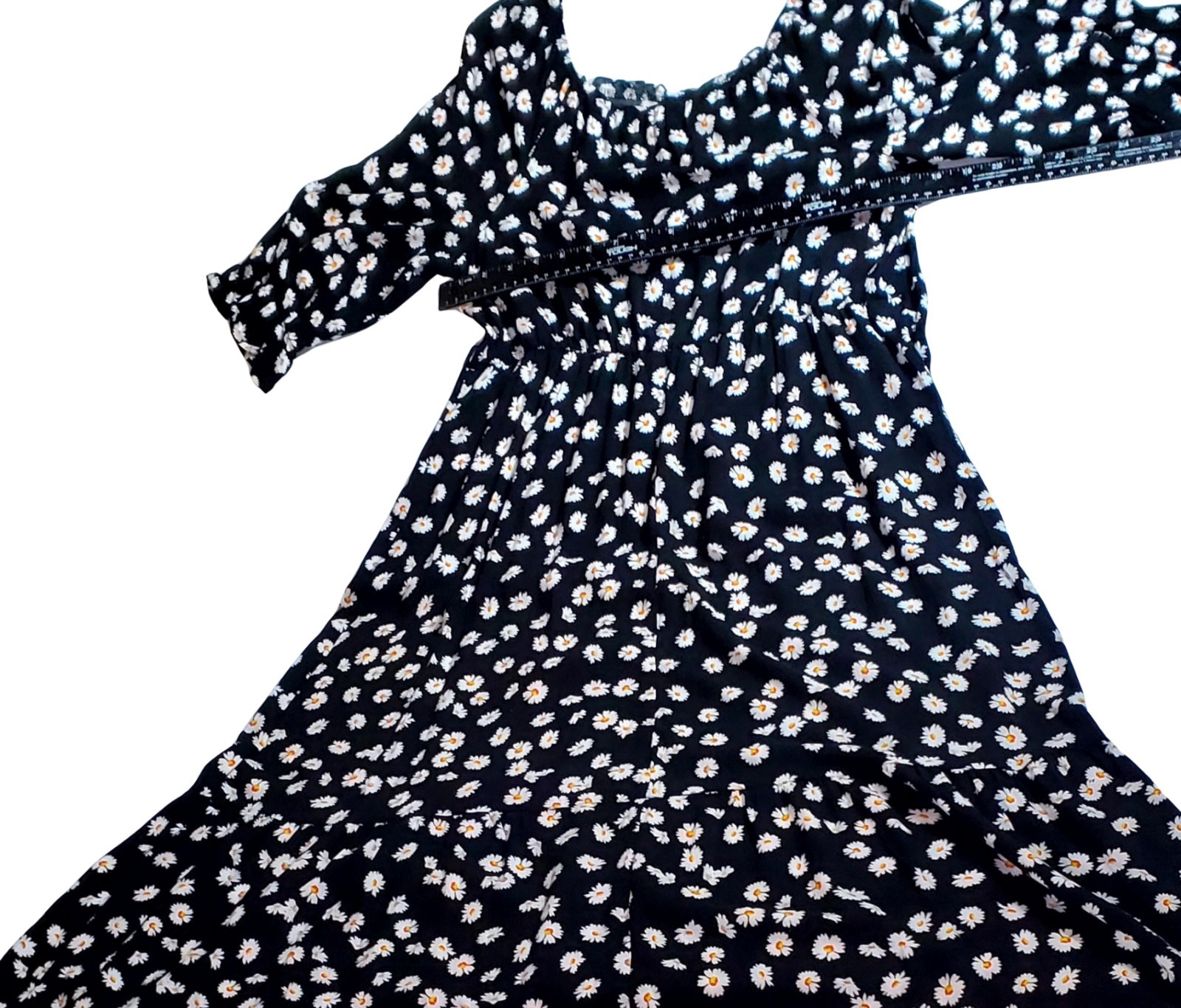 Mlle Gabrielle Women’s 1X Black Daisy Floral Ruched Midi Dress Puff Sleeves
