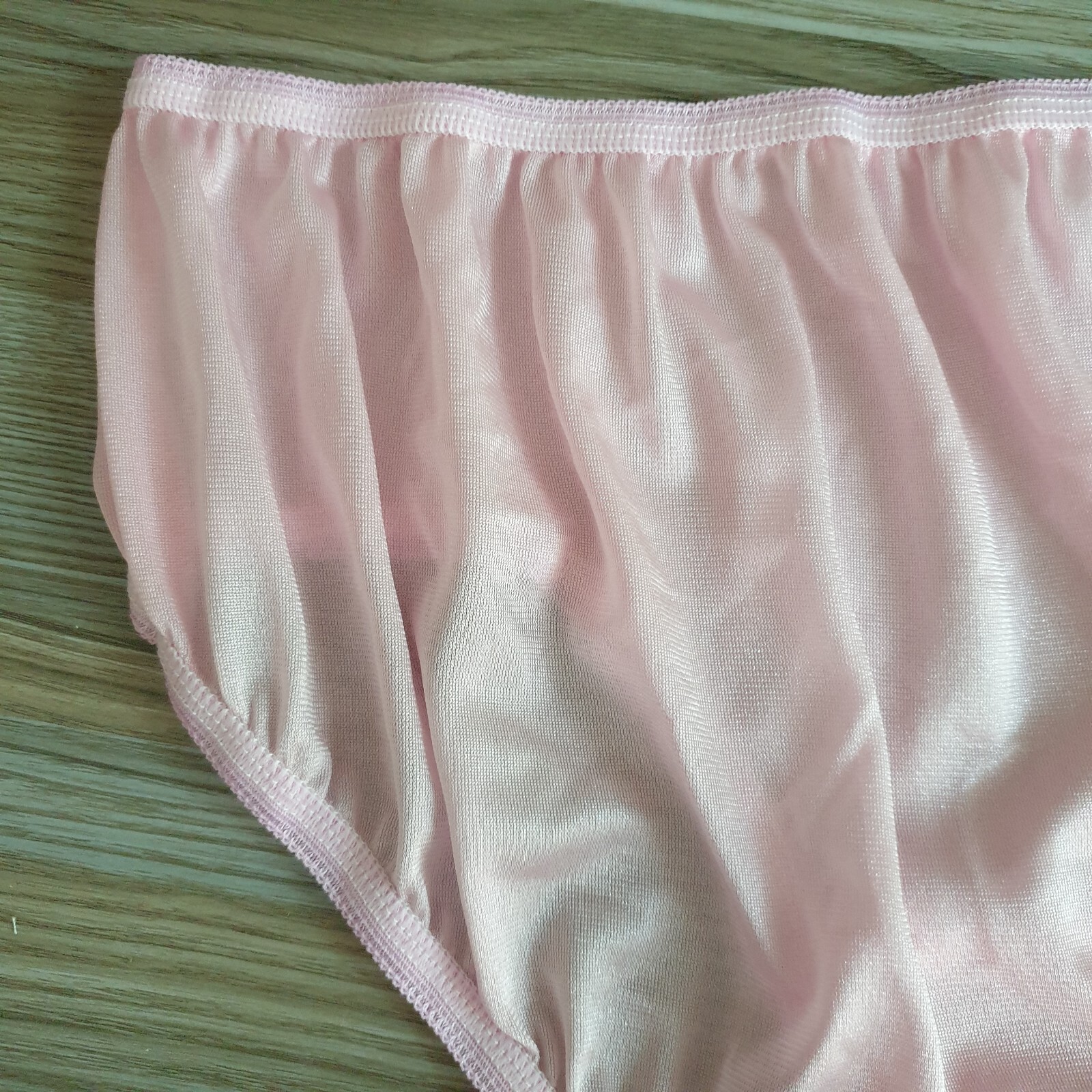 Vintage Silky Nylon Panties Sheer Pink Bikini Soft Brief Size 7-8 Hip 38-42″