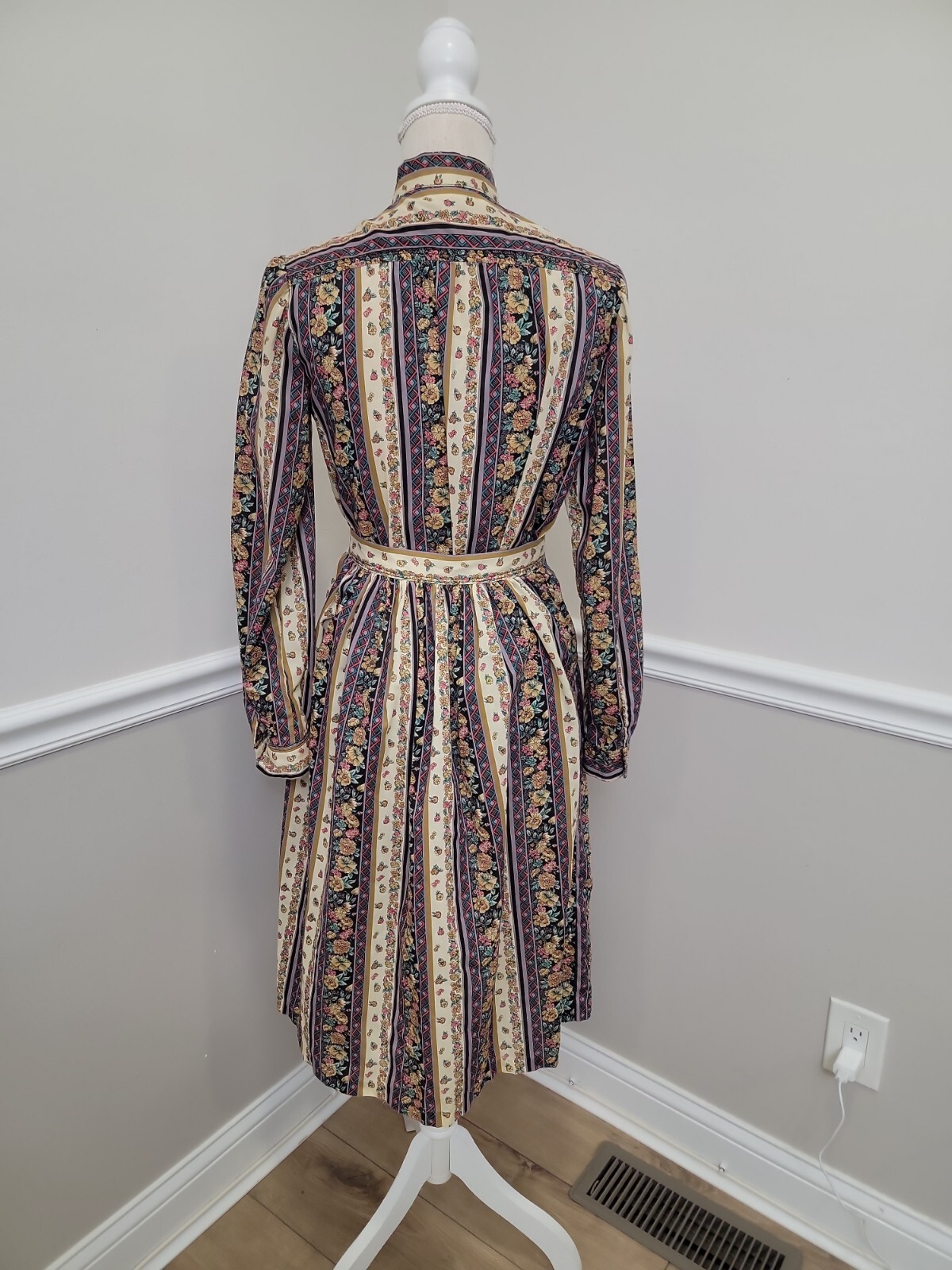 Vintage Mod Gogo Hippie Modest Dress 2pcs