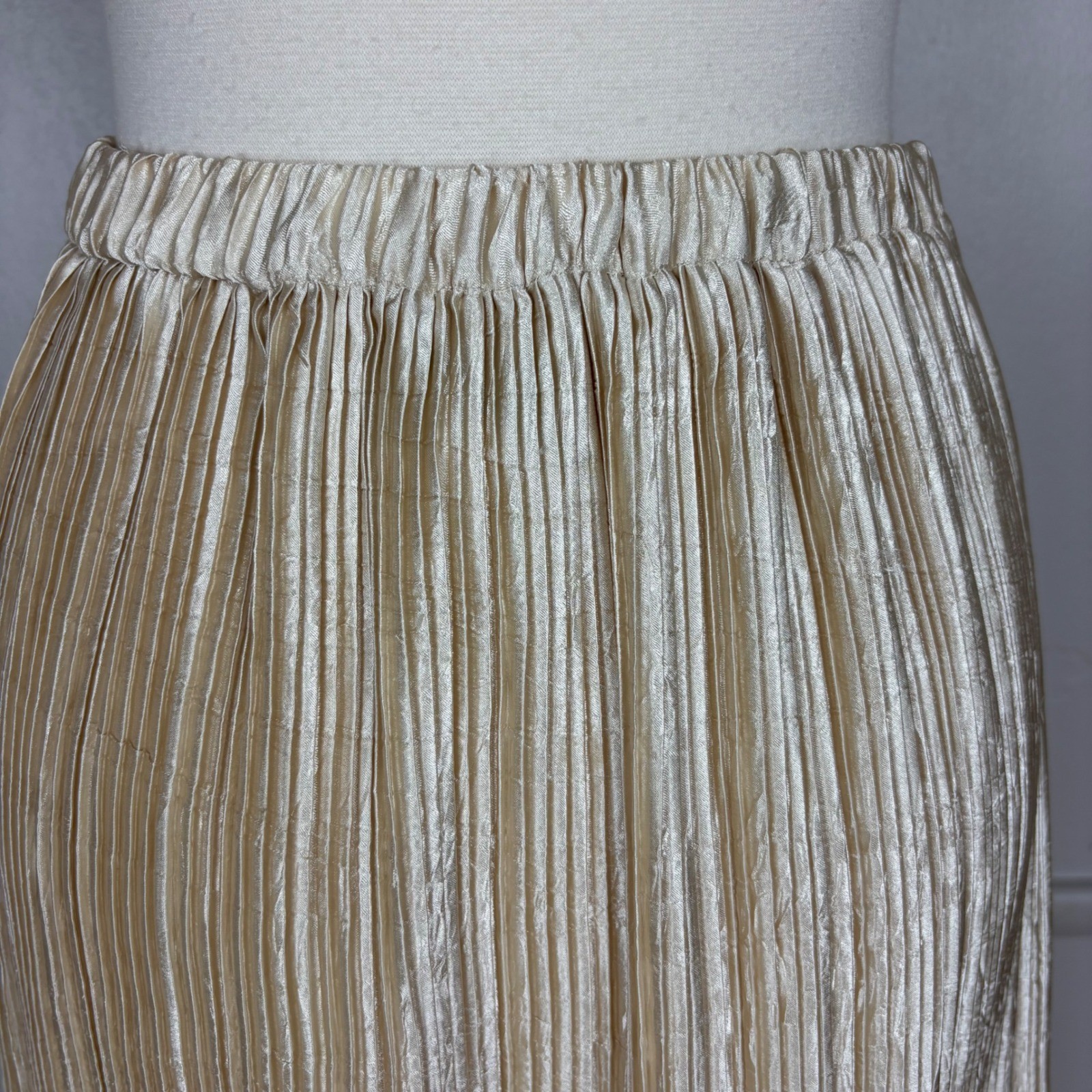 Jeanne Marc Pleated Maxi Pull On Skirt Size S (8-10) Gold Shimmer Plisse Vintage