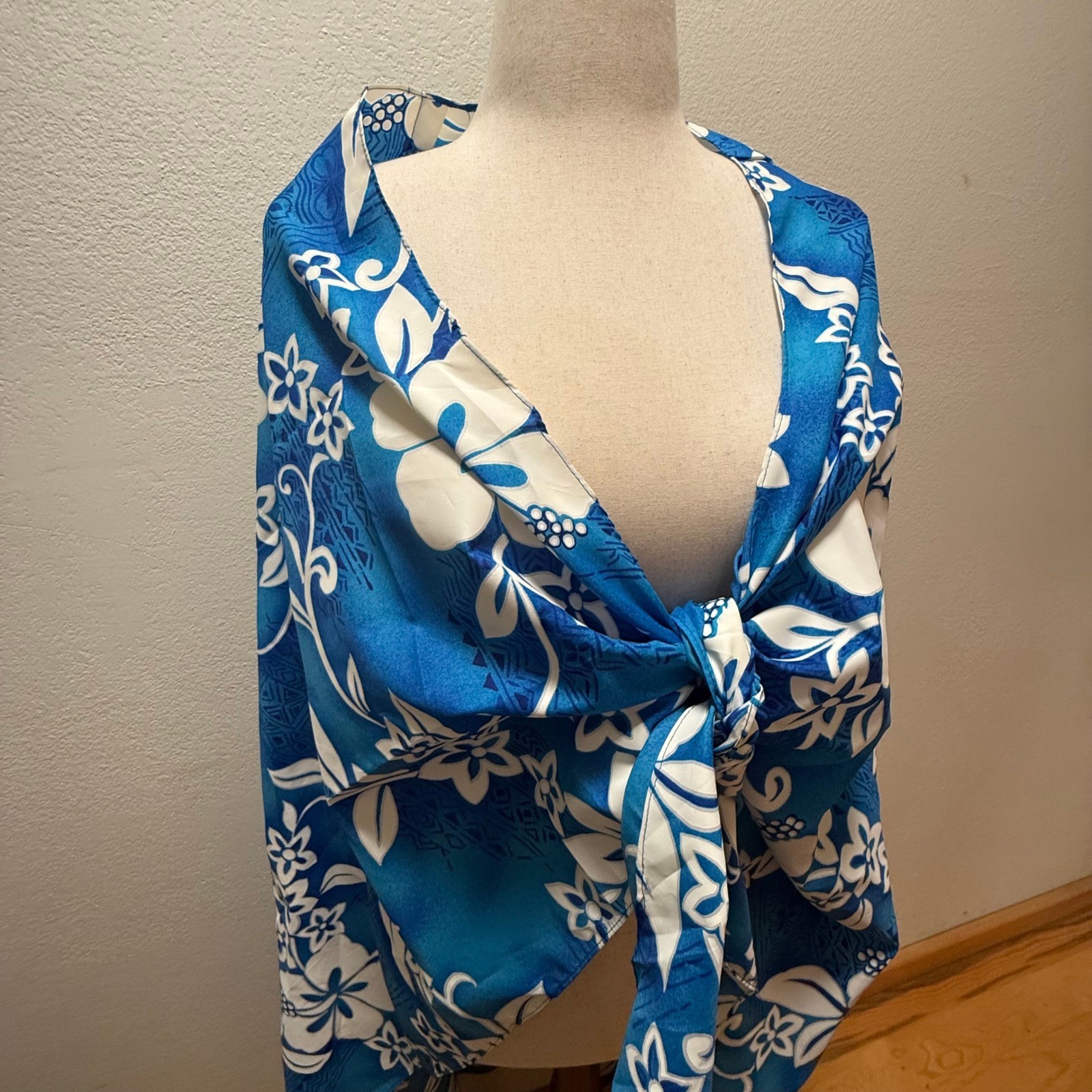 Vintage Hilo Haiti Blue White Hawaiian Swim Cover Up Sarong Women Size Queen