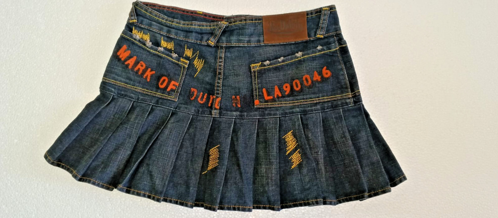 Y2K Vintage Von Dutch Mini Skirt with Pleating and Print