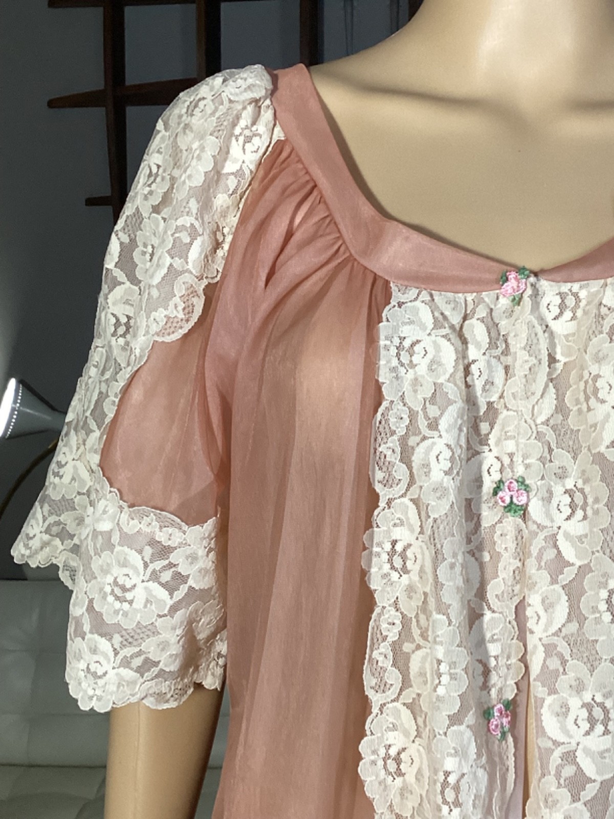Vintage 60s Sheer Nylon Lace Jenelle of California Peignoir Robe Dusty Rose