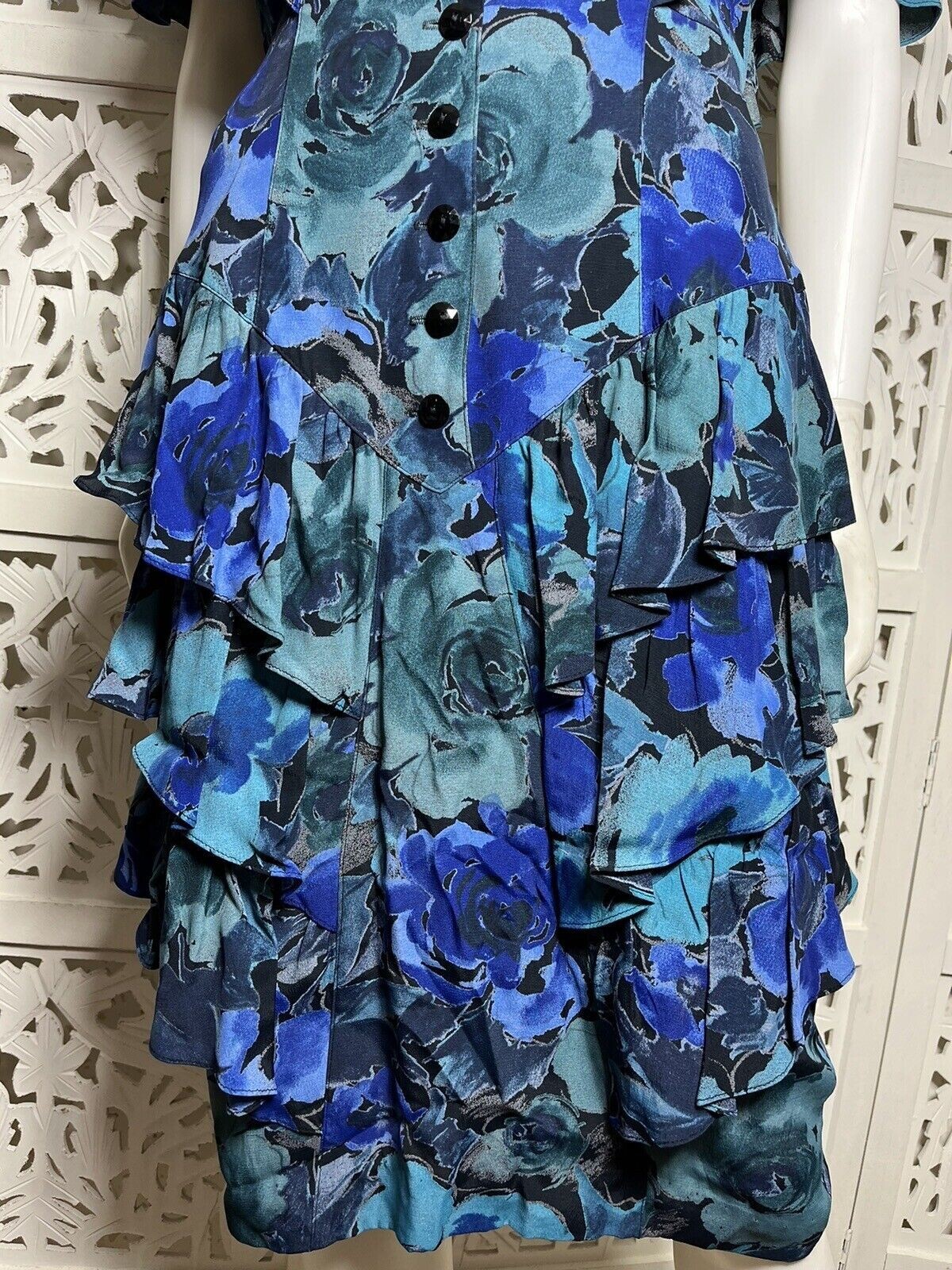 Vintage Barbara Barbara Women’s Floral Blue Ruffle Secretary Dress Size 8