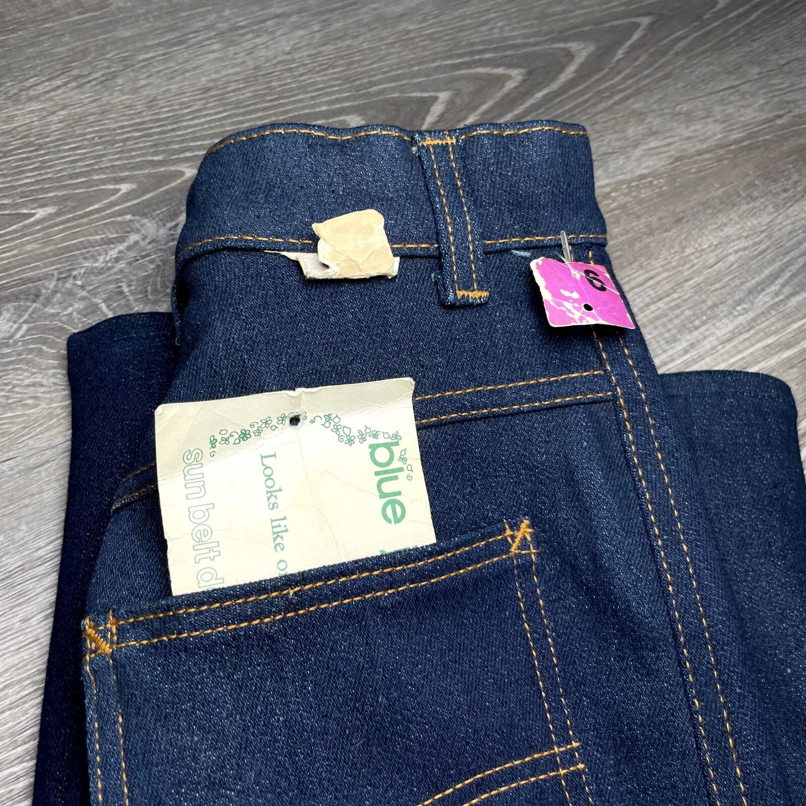 NWT NOS Vintage Womens Sun Belt Magic Band Dark Wash Denim Jeans 25″ – 26″