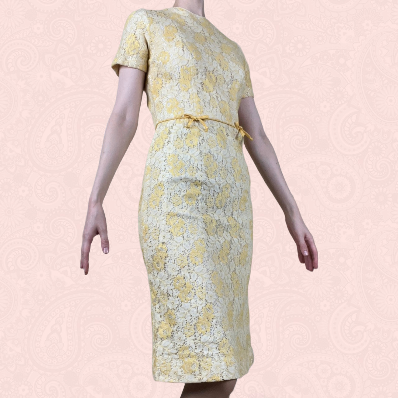 Vintage 60s 70s Yellow Cream Floral Lace Fitted Wiggle Short Sleeve Dress XS