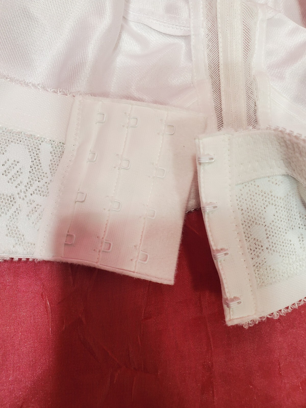 Playtex Silky Satin Bra Women’s Size 38D White Lace Sexy Sissy Pin-up Y2K