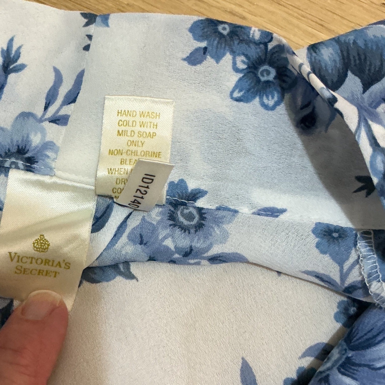 Victoria’s Secret Gold Label Blue White Floral Maxi Robe Slip Set Cottagecore