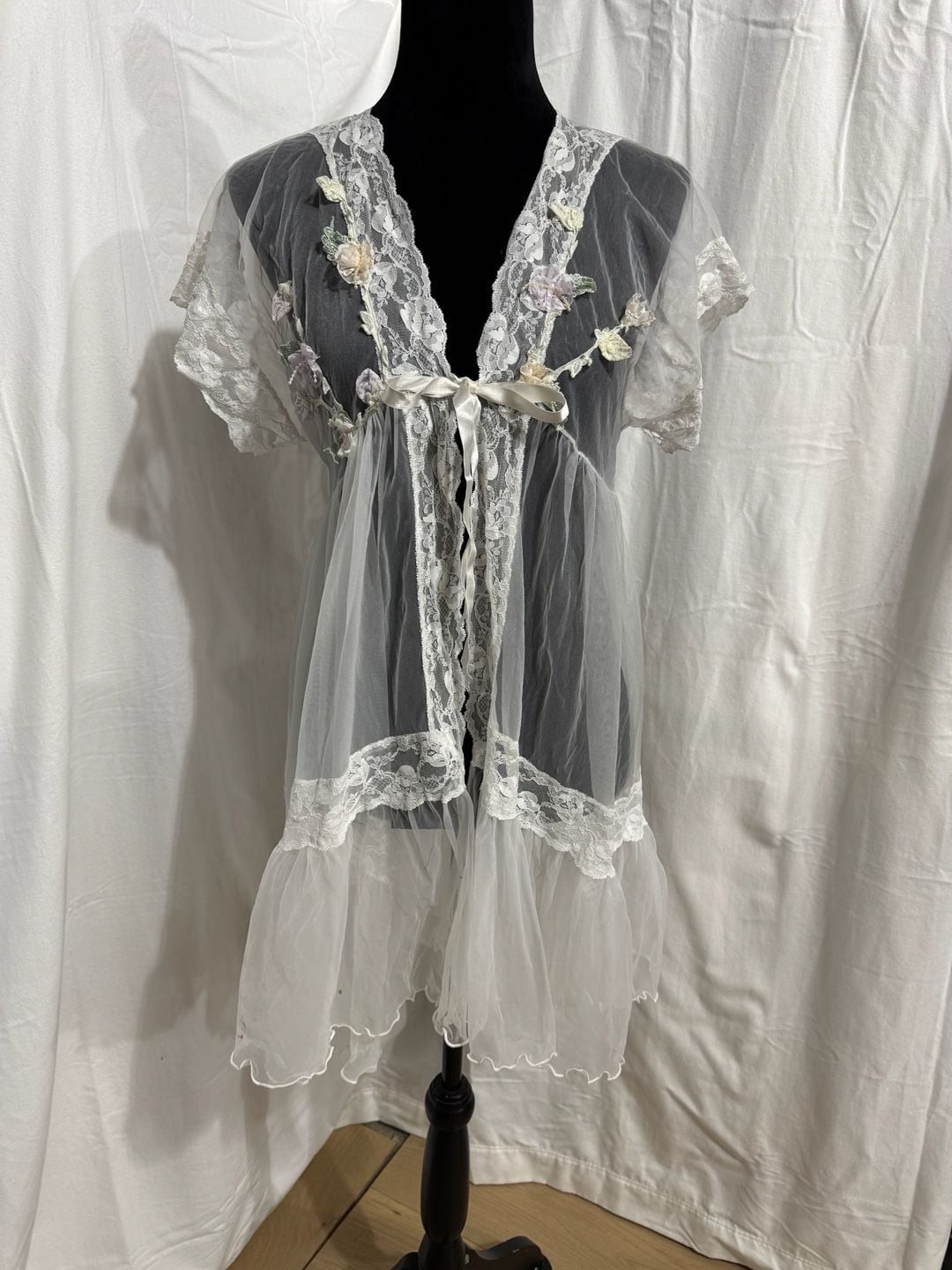 Angelica by Cinzia Vintage Sheer White Lace Robe Duster with Floral Appliqués