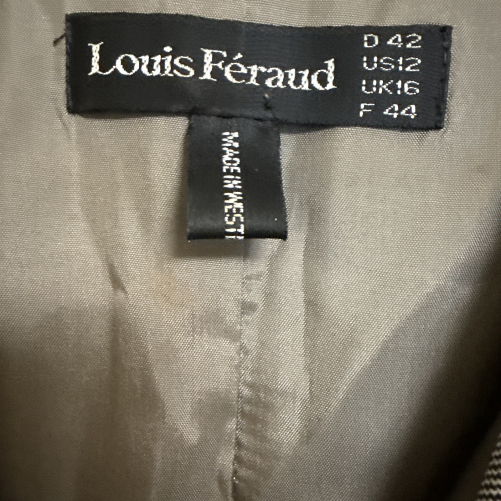 VTG~Louis Feraud~Germany Made~Viscose/Silk Wrap Lined Dress size 44EUR/12US