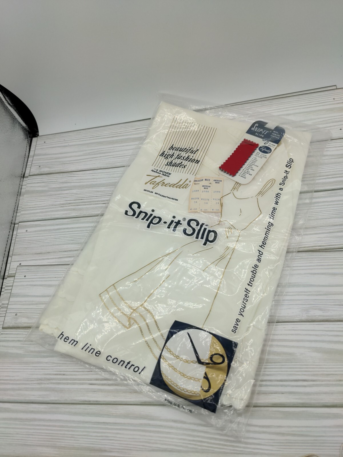Tafredda Ladies Adjustable Snip It Slip Ivory/White 34″ New Old Stock 1960’s