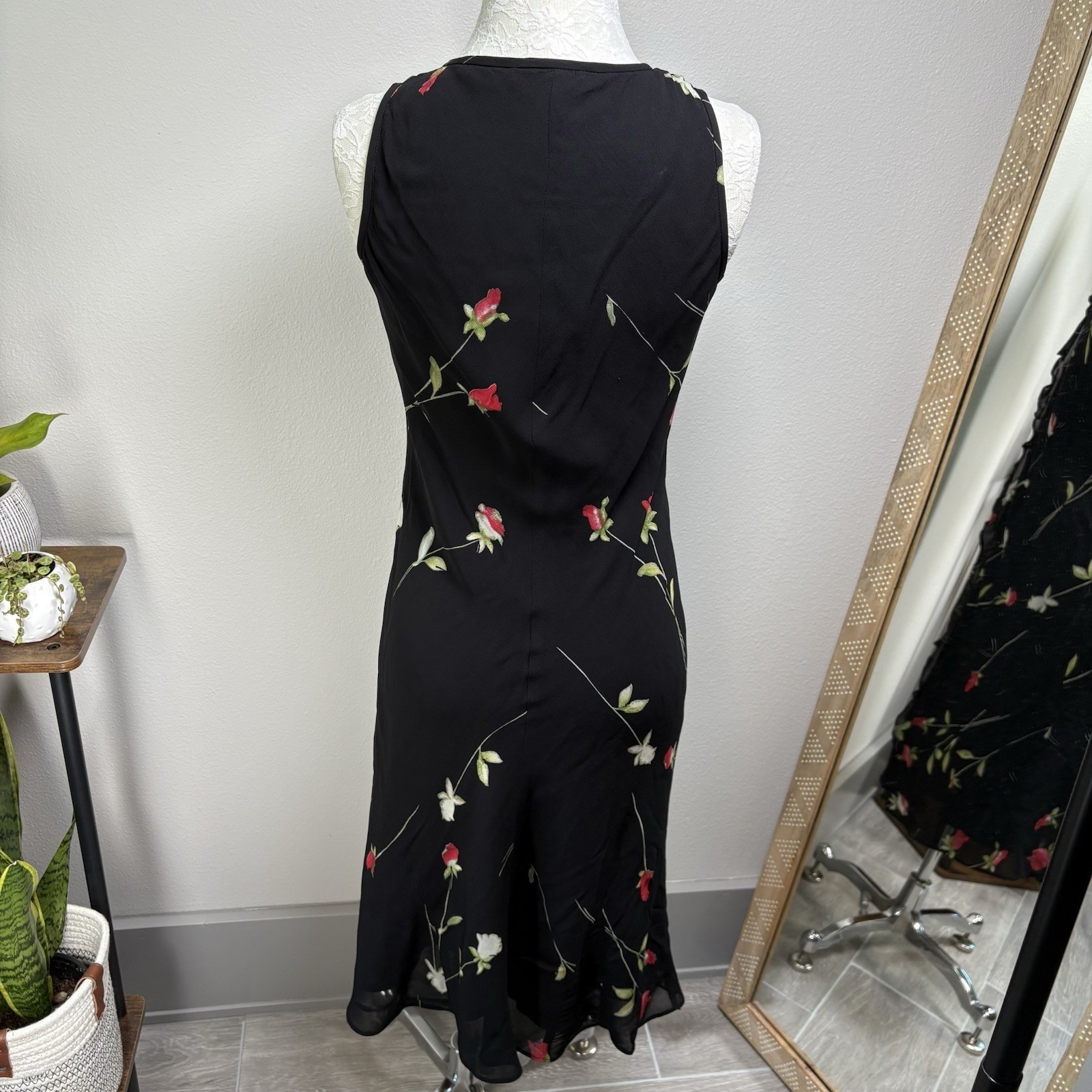 Vintage Evan Picone Women 6 Black Rose Midi Dress 90s Grunge Ruffle REPAIRED