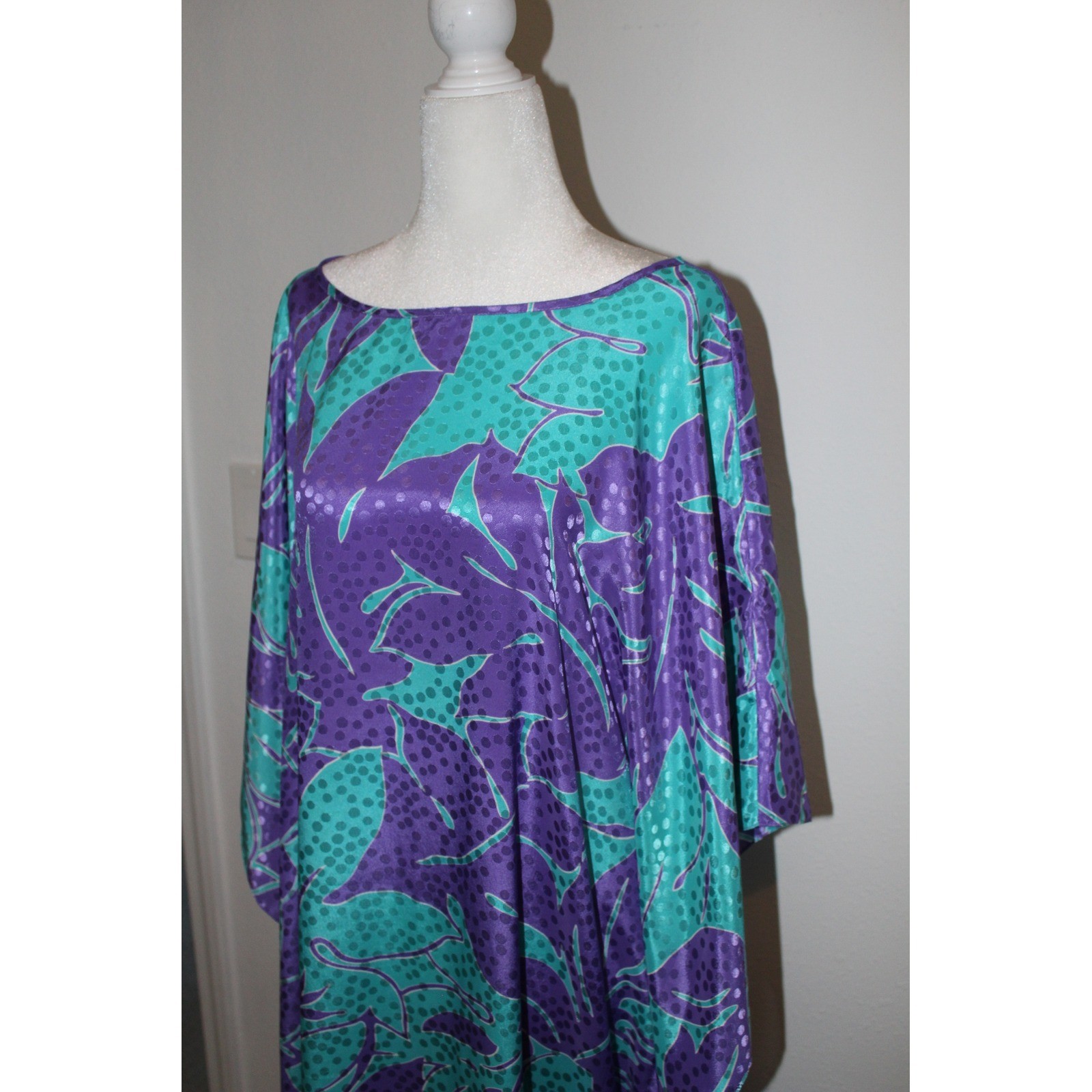 VTG Morgan Taylor Caftan Gown Purple Teal Tropical Satin Women’s Mumu Coverup OS