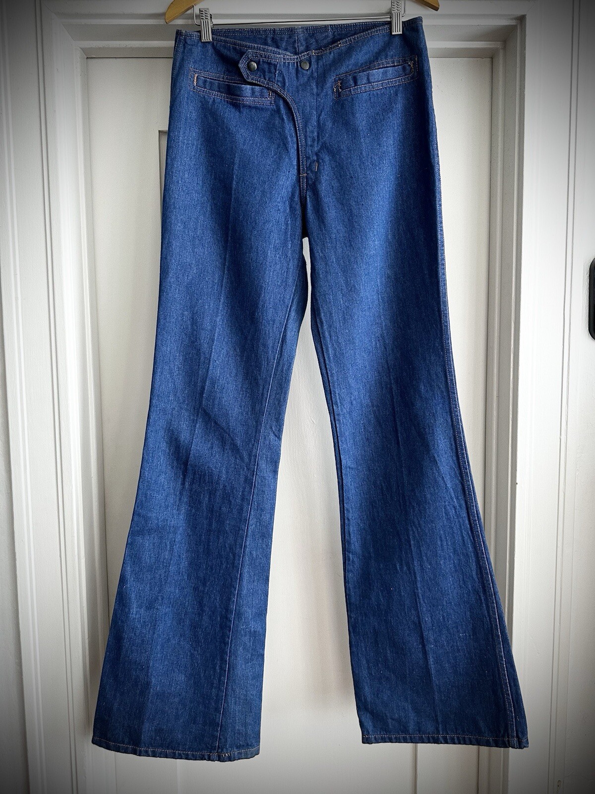 Vintage 70s Y2K Blue Denim Big Bell Bottom Jeans 32 x 38 Flare Low Rise 684 646