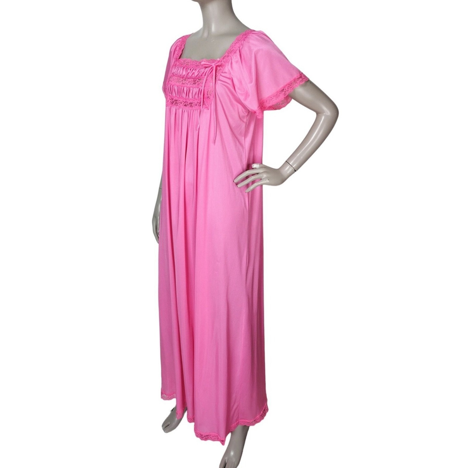 Rikki New York 70s Vintage Pink Nylon Smocked Lace Trim Sweeping Nightgown