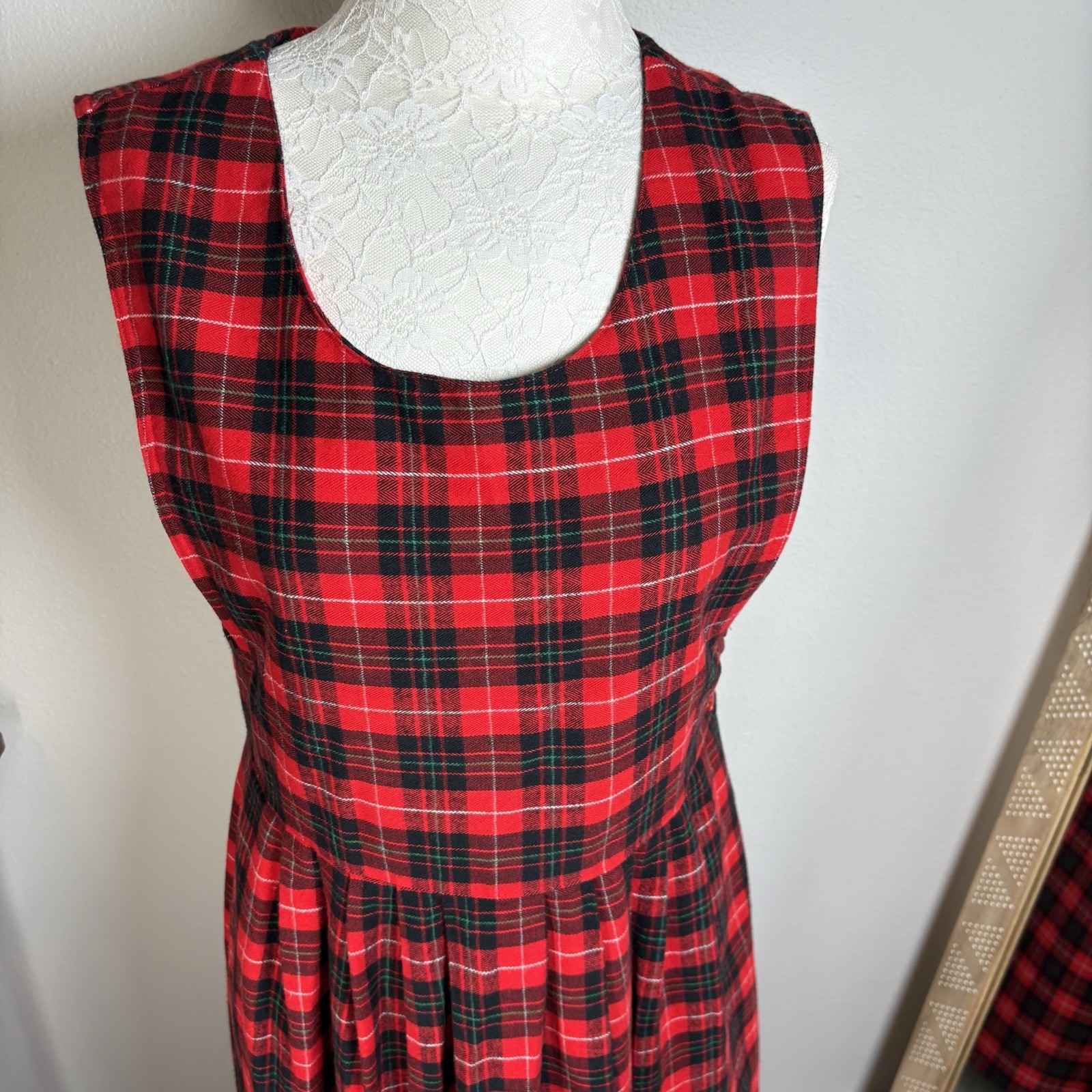 Portraits by Northern Isles Red Plaid Flannel Pleated Overall Dress Size 10