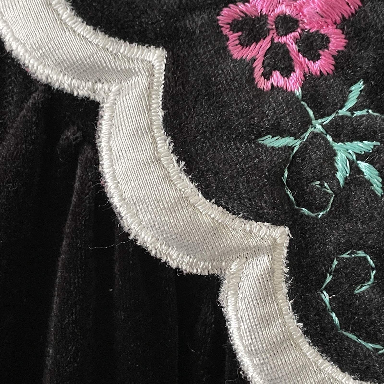 Vtg Patricia Lane Size M 12-14 Black Velvet Robe Half Zip Grandmacore Lounge
