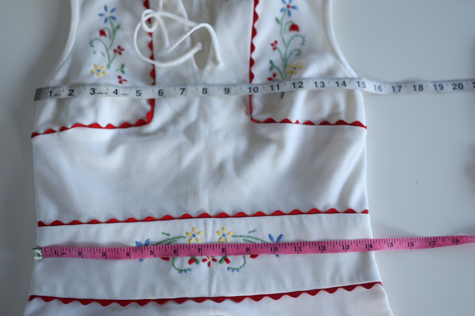 Vintage Rare 70s Point Set Sleeveless Tennis Dress Embroidered Floral Midsommar