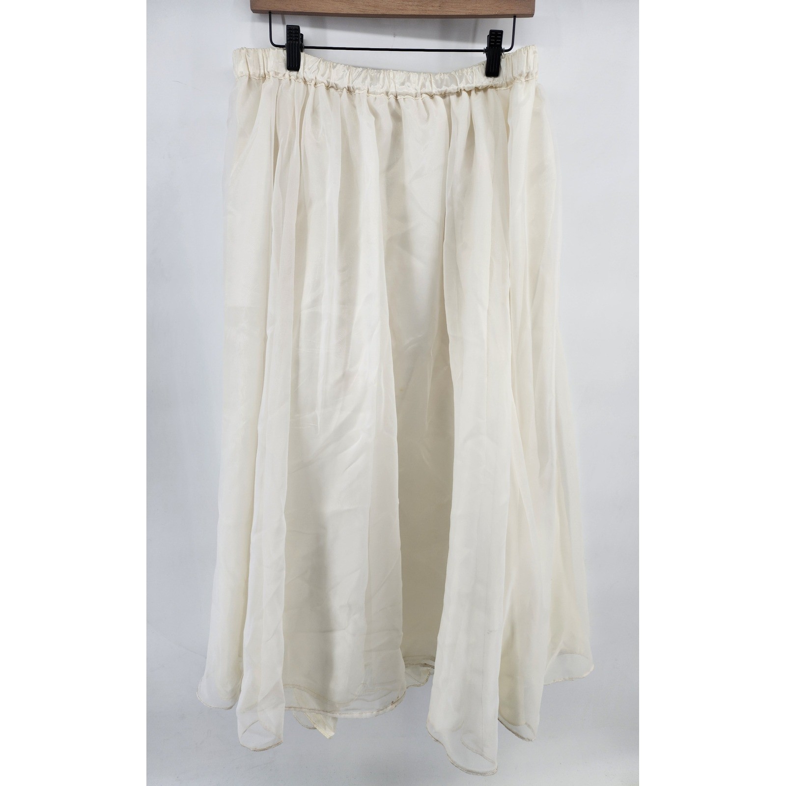 Vintage Red Taffeta Puff Sleeve Top and White Satin Maxi Skirt Set Made USA 1X