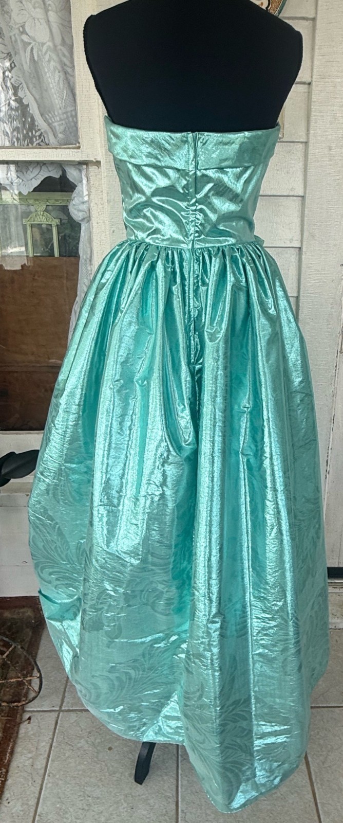 Vintage 80’s Aqua Green Lame’ Ball /Prom Gown Bustled Bow TD4 Eletra size 11/12