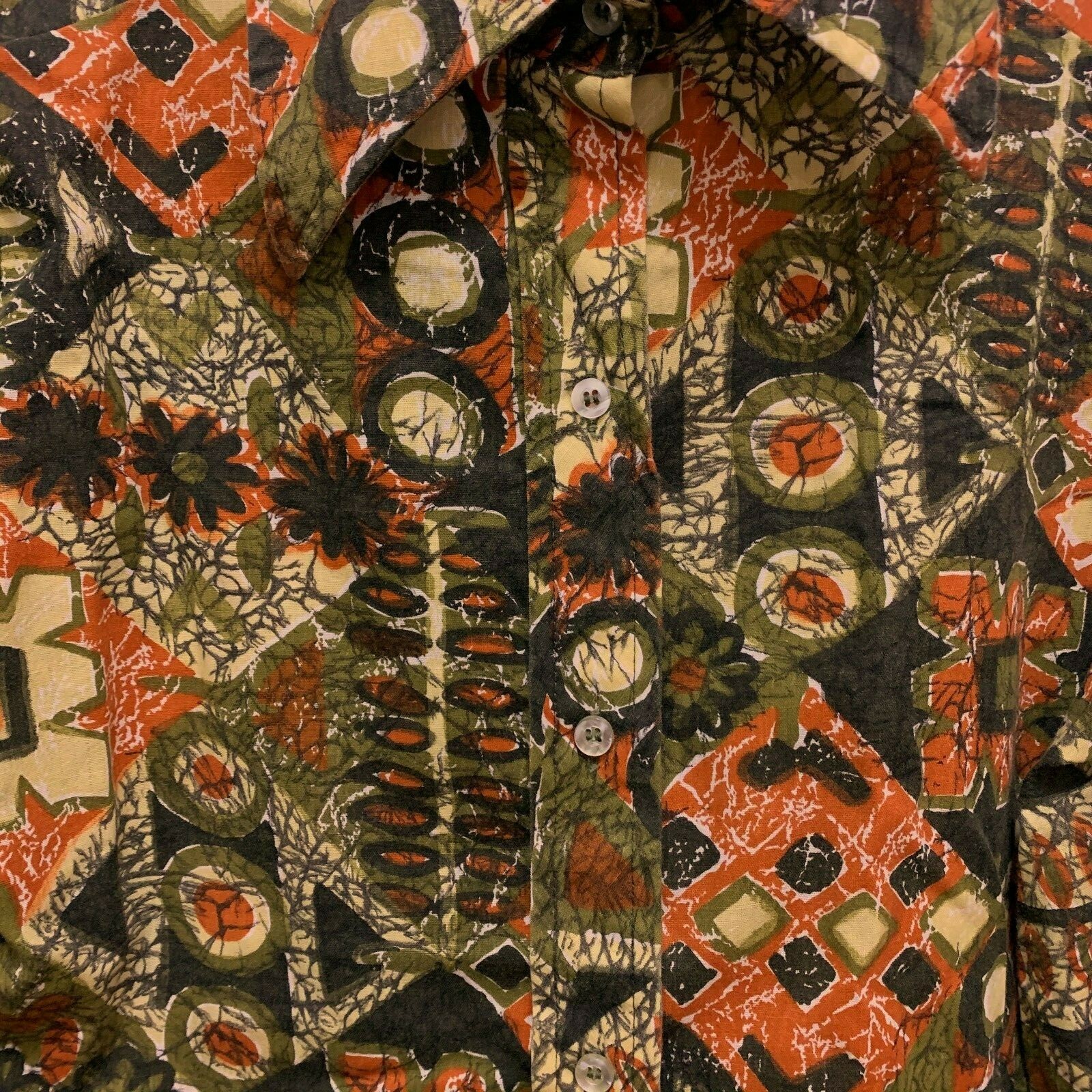 VTG 70s Lady Arrow Top Shirt Sz Medium Button Up, Long Sleeve, Geometric Designs