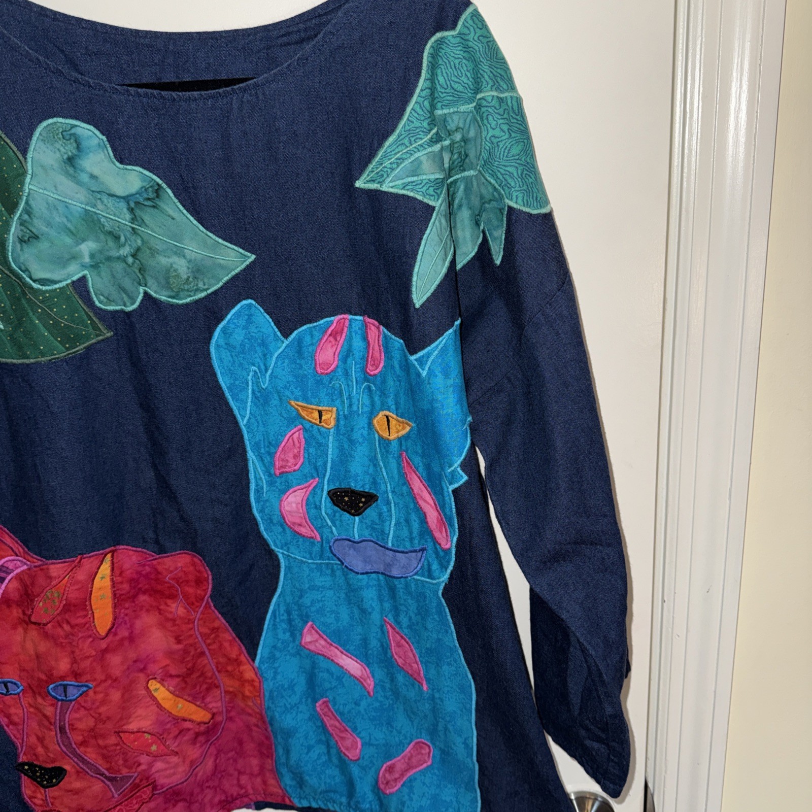 Alfredo’s Wife Vintage Denim Tunic Shirt Sz Small Colorful Leopards Folk Art