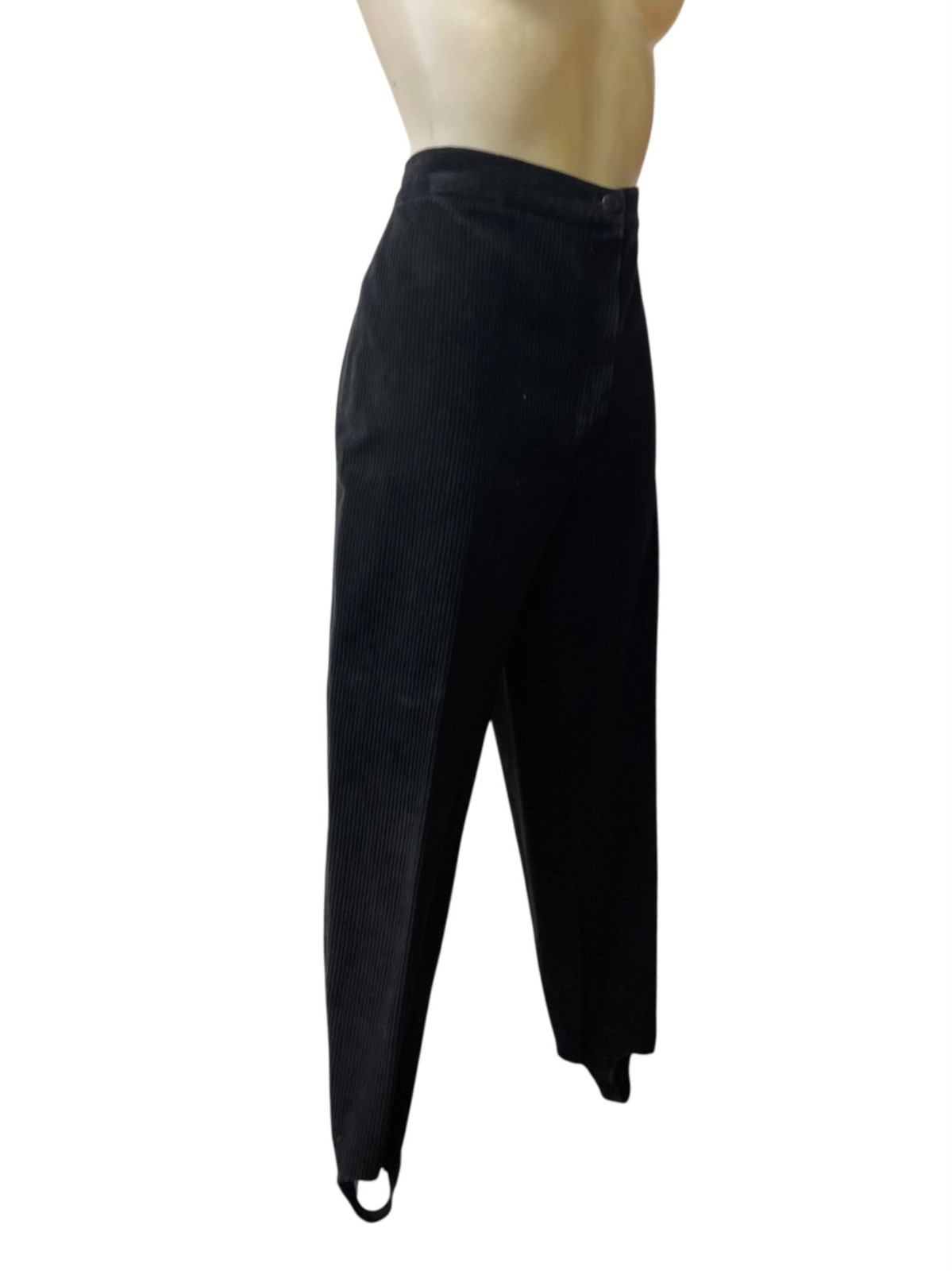 Women’s 80’s Vintage stirrup pants | black corduroy pants | Size S/M