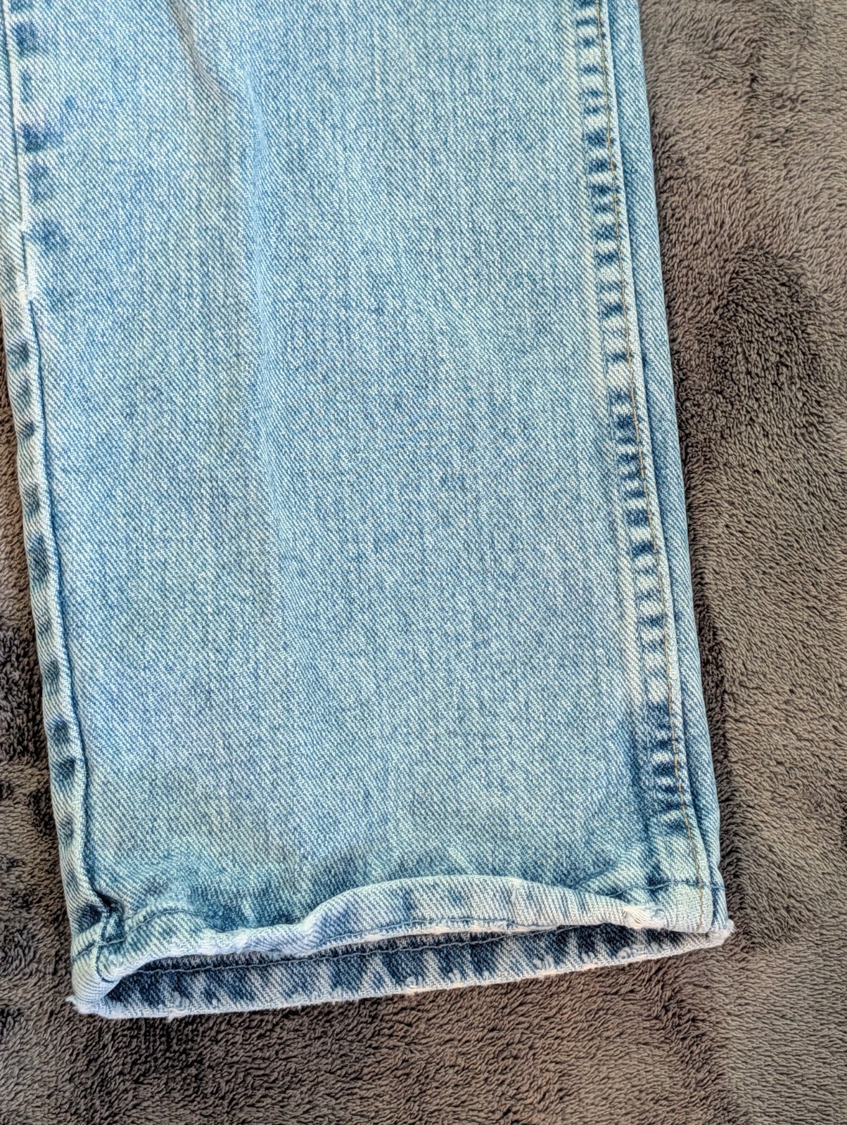 Vintage 90s Era Wrangler Light Wash Jeans: No Back Pockets!