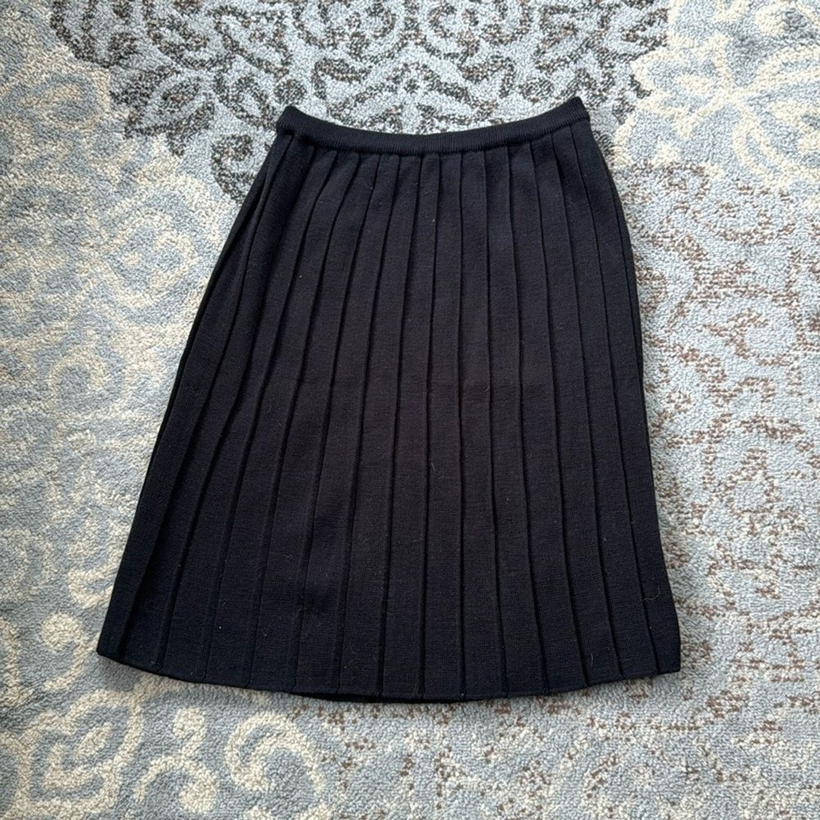 Vintage A’Milano Pleated Midi Skirt Black Medium