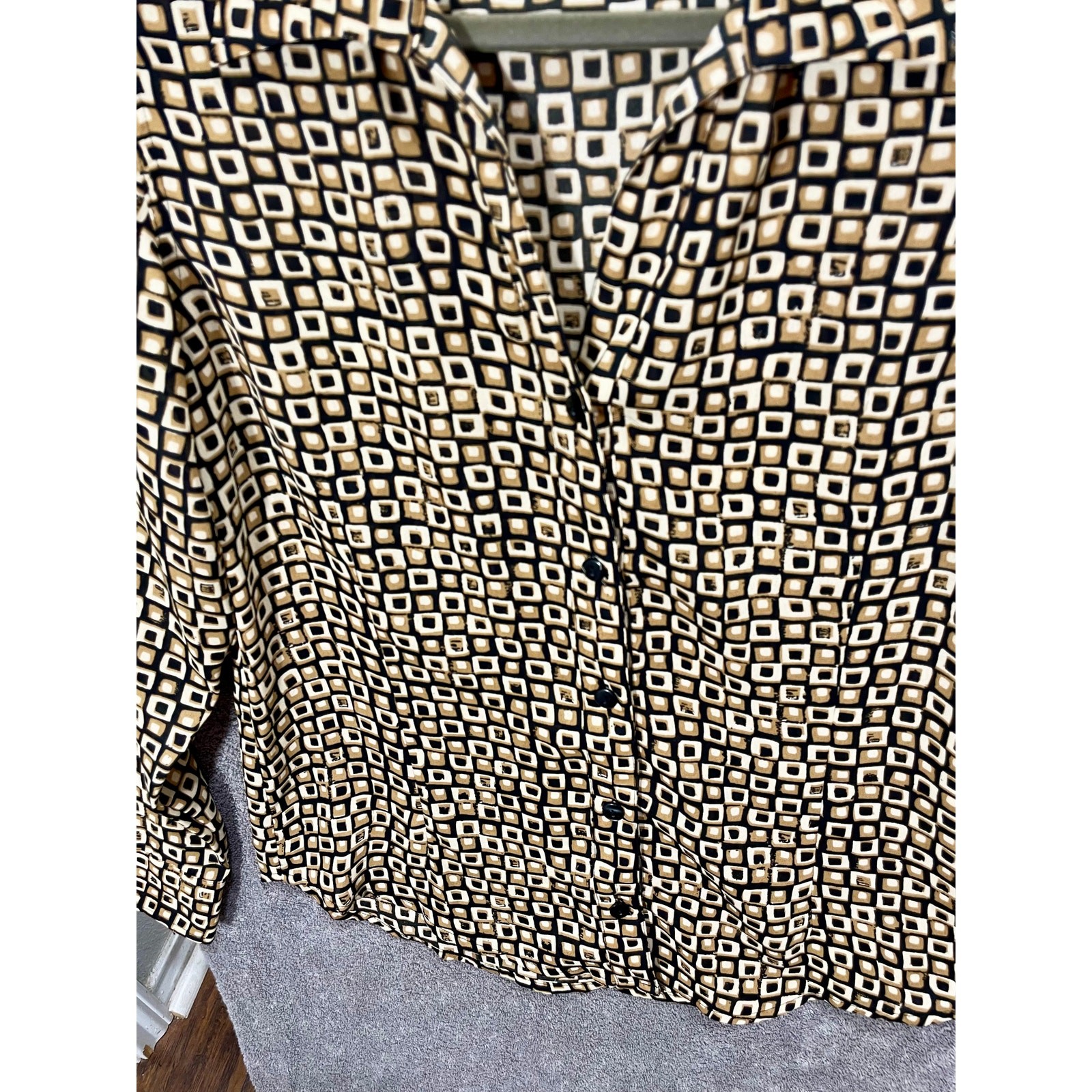 Vintage 90s Y2K Button down Collared LS Top Geometric Print Women’s Size Small