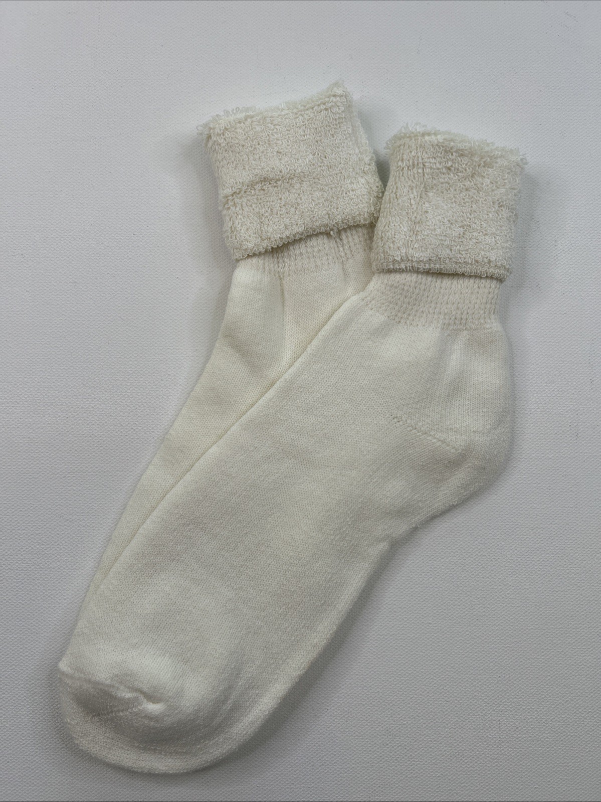 VTG Women’s Quarter Ankle Socks White Terry Roll Top Size 9-11 Acrylic 80s 90’s