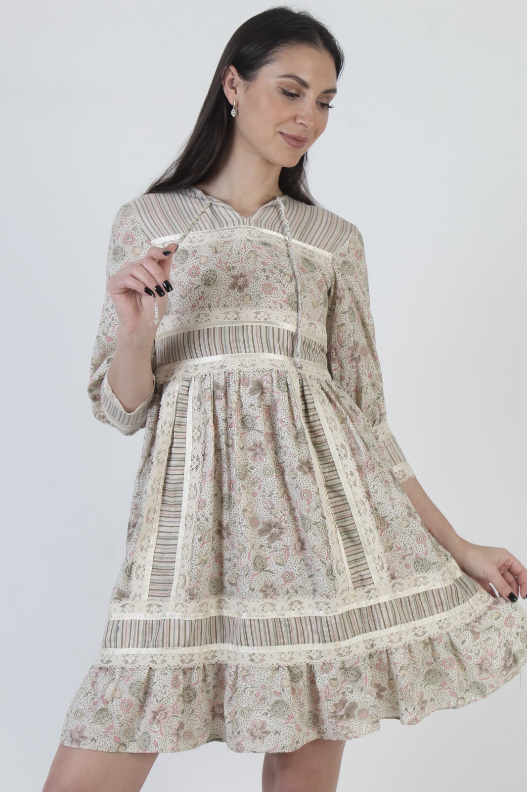 Vintage 70s Romantic Prairie Dress Floral Cottage High Waist Pastel Spring Mini