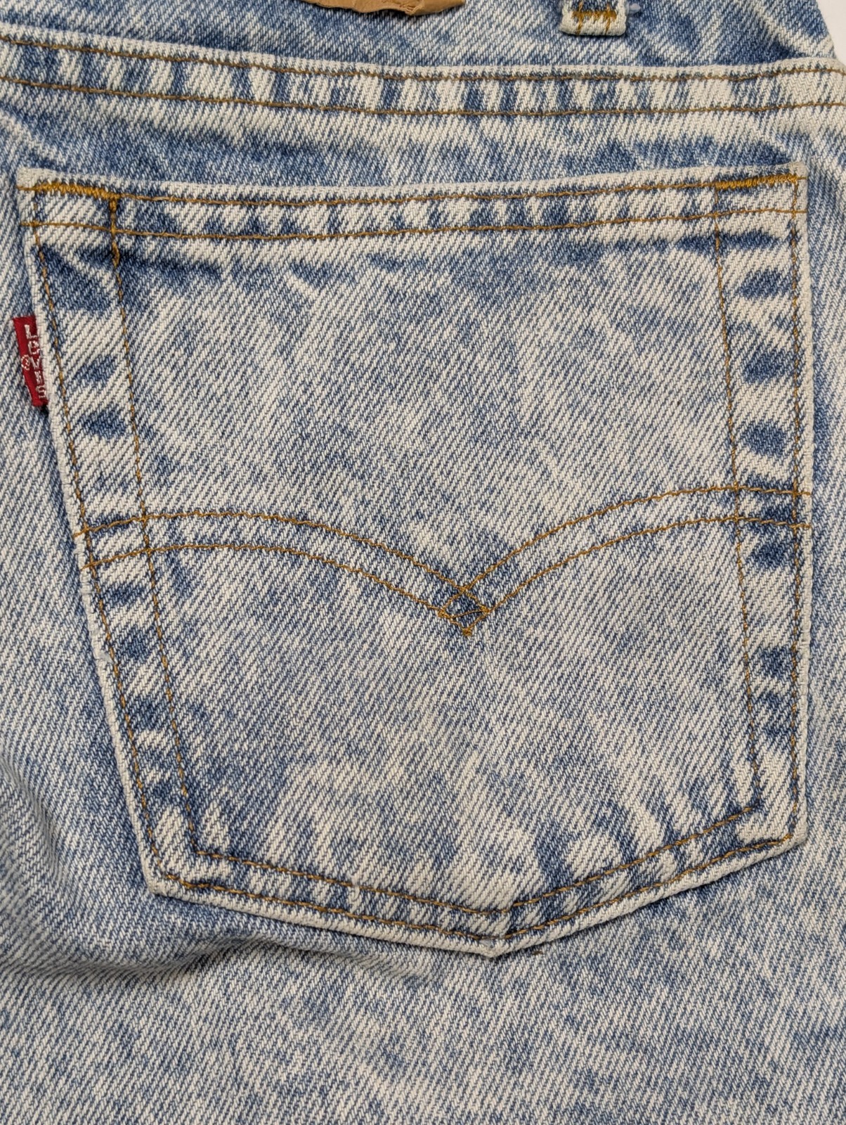 Vintage 1980s-1990s Women’s Levi Cut-Off Denim Shorts W30 Faded G-VG