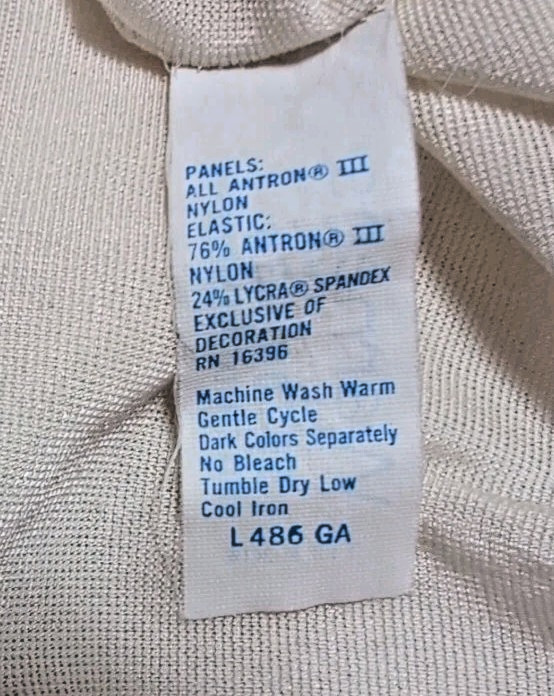 Vintage Warner’s Full Slip Ballet Dress V Neck Antron Nylon Size 38 Beige