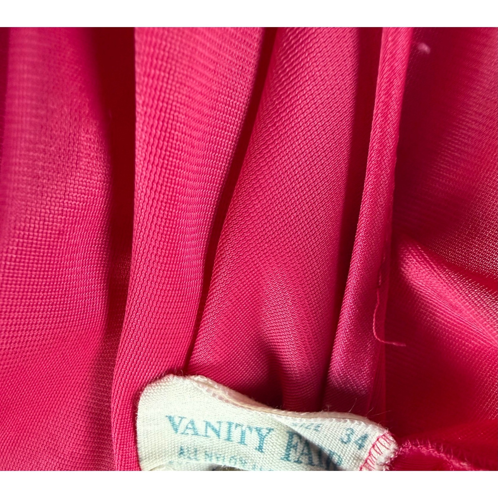 Vintage Vanity Fair Hot Pink Maxi Nightgown Lace Empire Waist Fuchsia Size 34