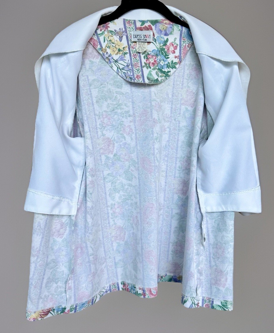 Dress Savvy New York Vintage Short Sleeve Weskit White Pink/Purple Floral 8P