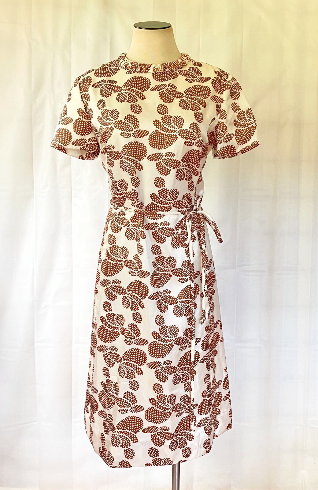 Vintage 1970s Silk Dress by McMullen Ivory White and Light Brown 38 Bust M L