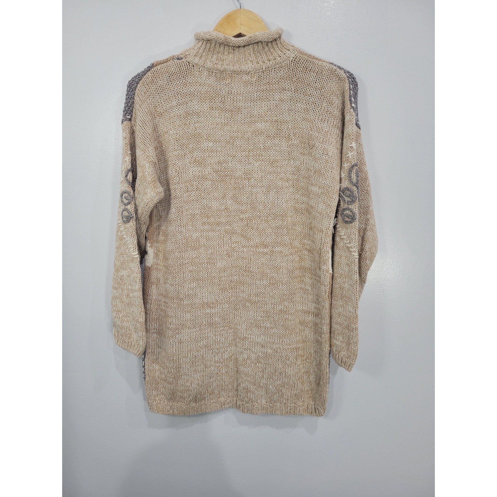 White Stag Vintage Roll Neck Patchwork Floral Embroidery Knit Sweater Tan Grey M