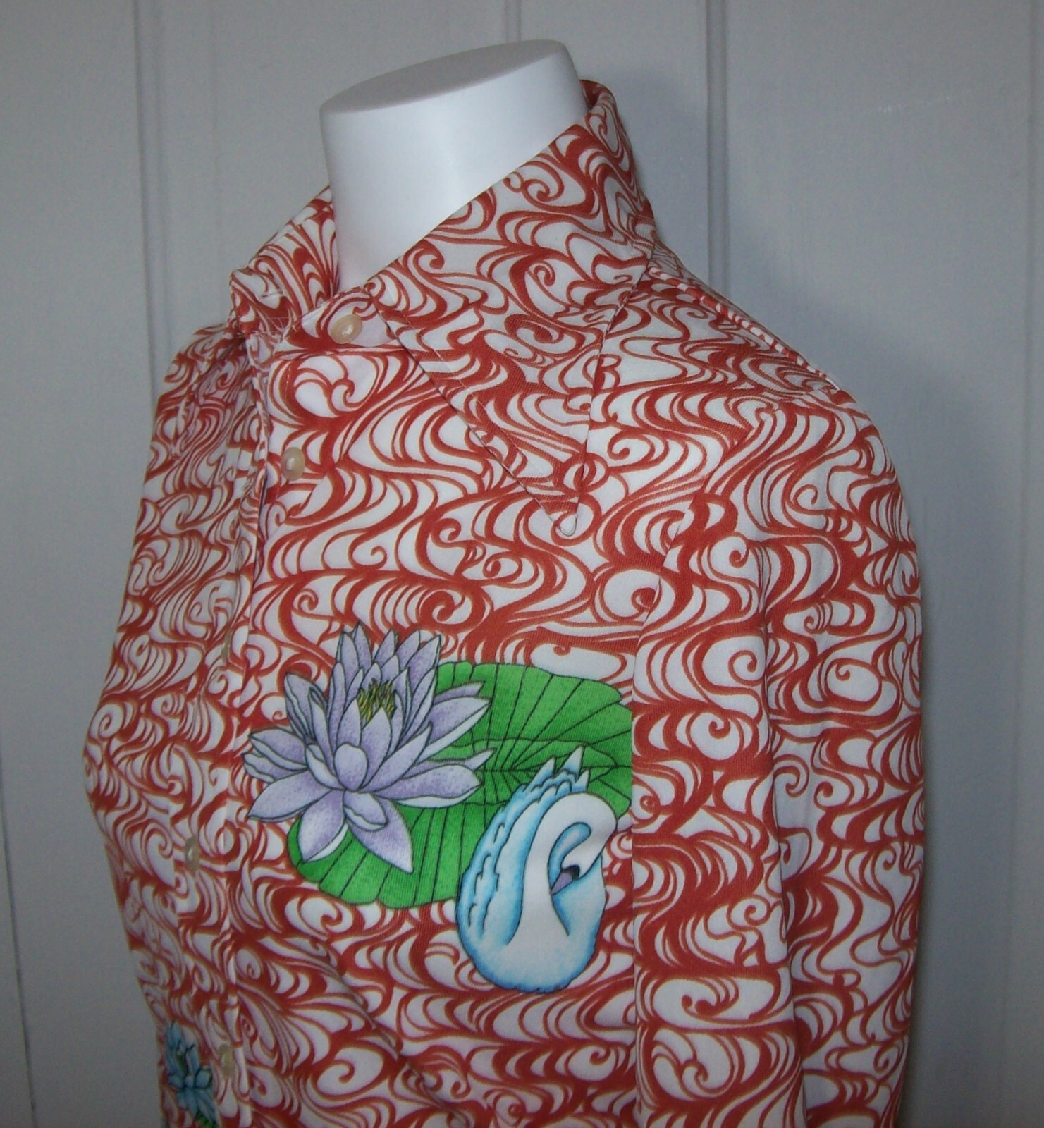 Vintage Womens 1970s Pointed Collar Long Sleeve, FROGS, SWAN, LILLY PADS