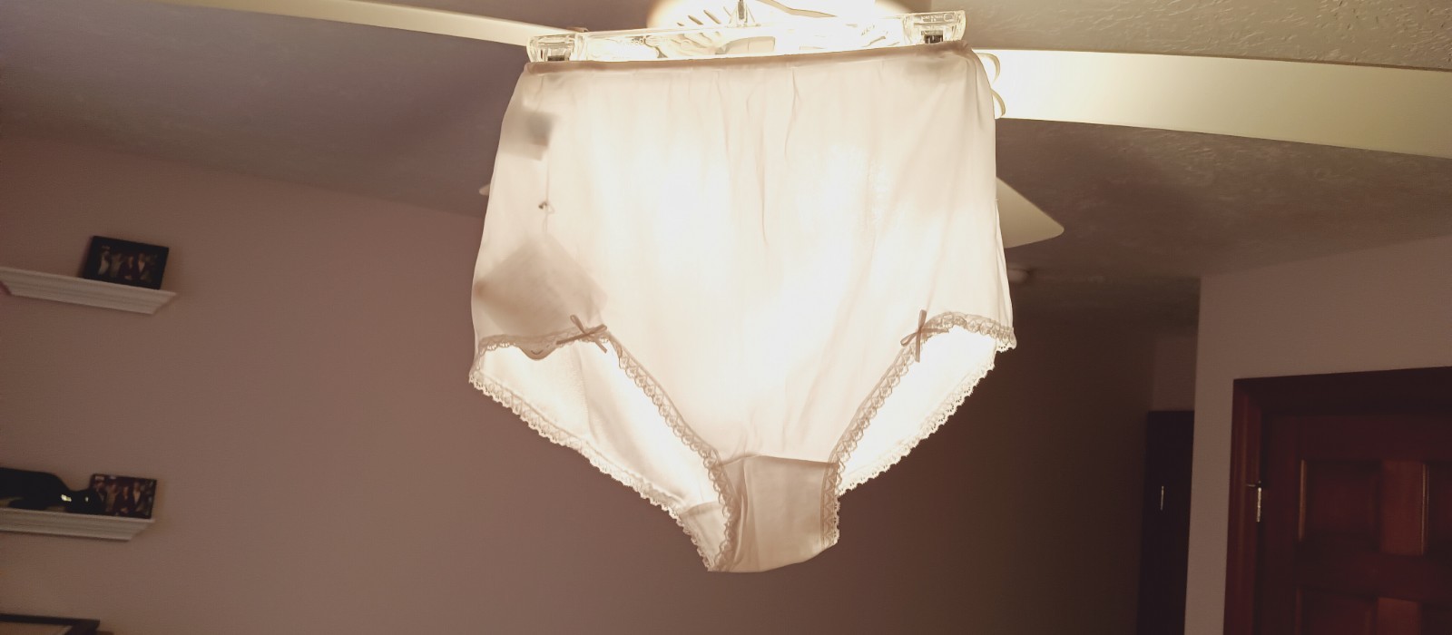 WOODS VINTAGE NYLON PANTY SZ 6 ? WHITE OPEN LEGS WITH BOW TRIM – ENGLAND #AU516