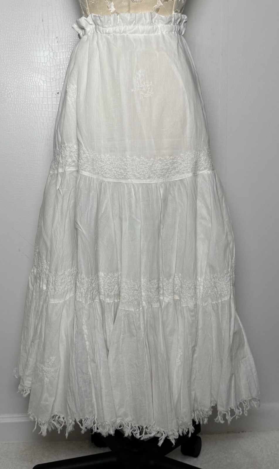 Vtg White Cotton Maxi Skirt Floral Embroidered OS Boho Fringe Rupees India