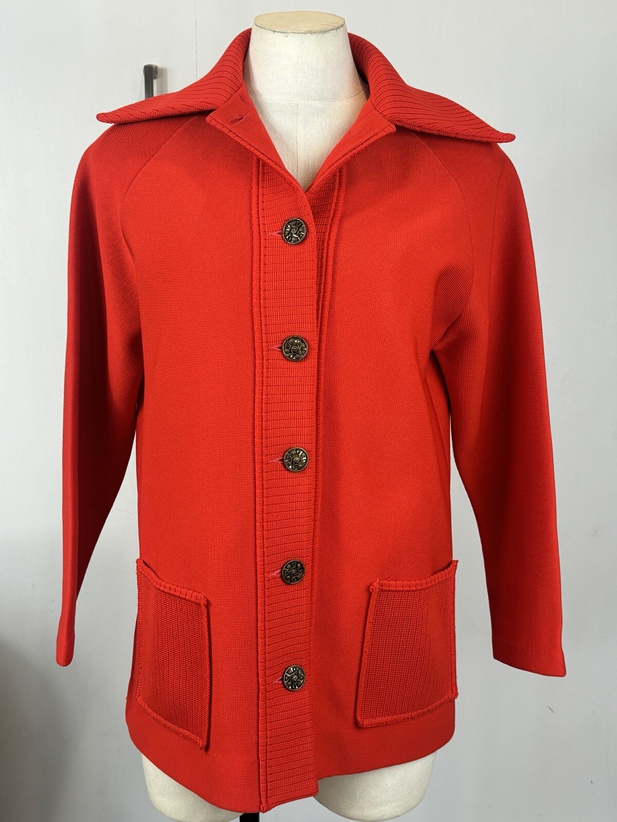 Vintage 1970’s Knit Collared Buttoned Knit Sweater Pristine Tomato Red Size M